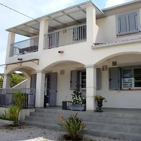 Fior Di Macchia Lägenhet *