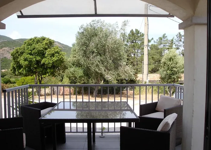 费耶蒂马基亚酒店 公寓